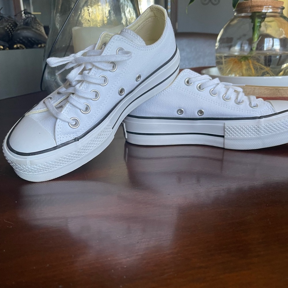 Converse Platform Sneaker - White Womens